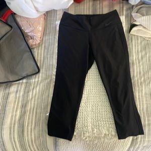 Nike DriFit Cropped Leggings - Size Small